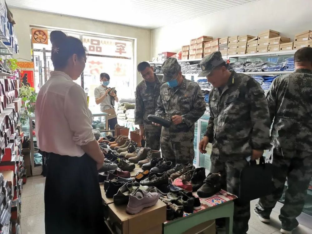 金塔縣軍地聯合開展“守護戎裝”專項行動 規范日用品銷售市場秩序